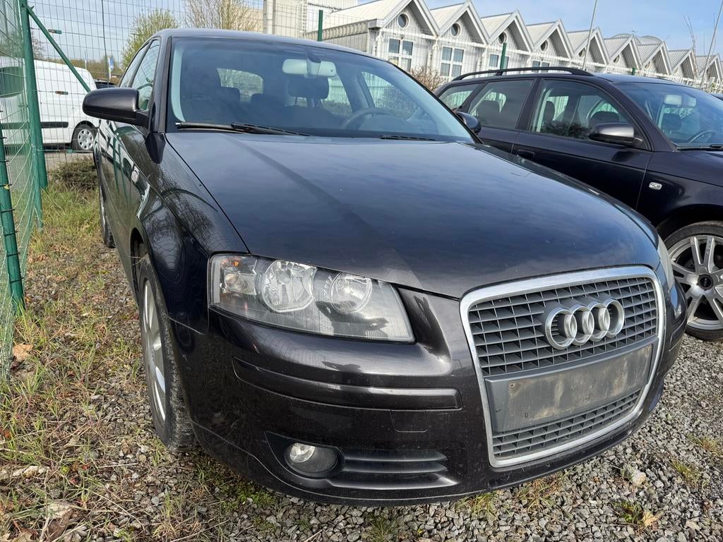 Audi A3 5p 1.9 tdi accidentée, chassis ok, moteur boite ok, Autos, Achat, Entreprise, Boîte manuelle, Noir