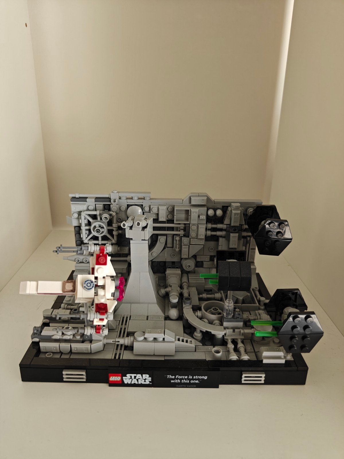 Lego Star Wars - Death Star Trench Run (opgebouwd + handl.), Kinderen en Baby's, Speelgoed | Duplo en Lego, Gebruikt, Star Wars
