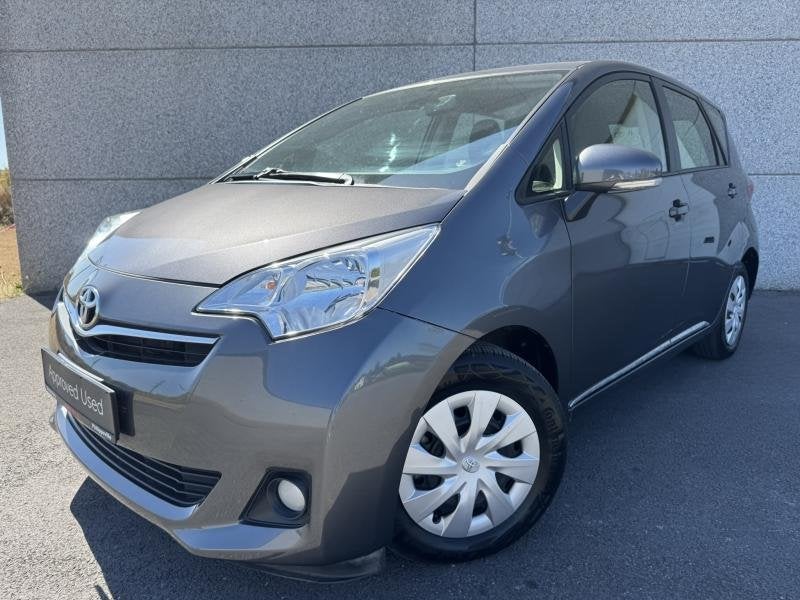 Toyota Verso-S 1.33 VVT-I 6MT COMFORT avec Seulement 51 333, Auto's, Toyota, Euro 5, Overige kleuren, 1329 cc, Handgeschakeld