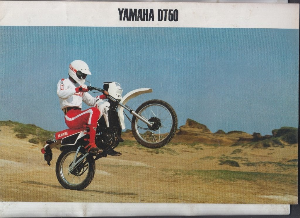 Cyclomoteur Yamaha DT 50 brochure publicitaire, Boeken, Motoren, Verzenden, Gelezen