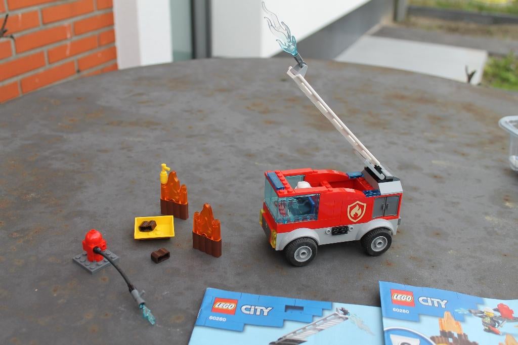 Petit camion de pompier LEGO 60279+ de pompiers 60280 truck, City, Enlèvement ou Envoi, Ensemble complet, Comme neuf