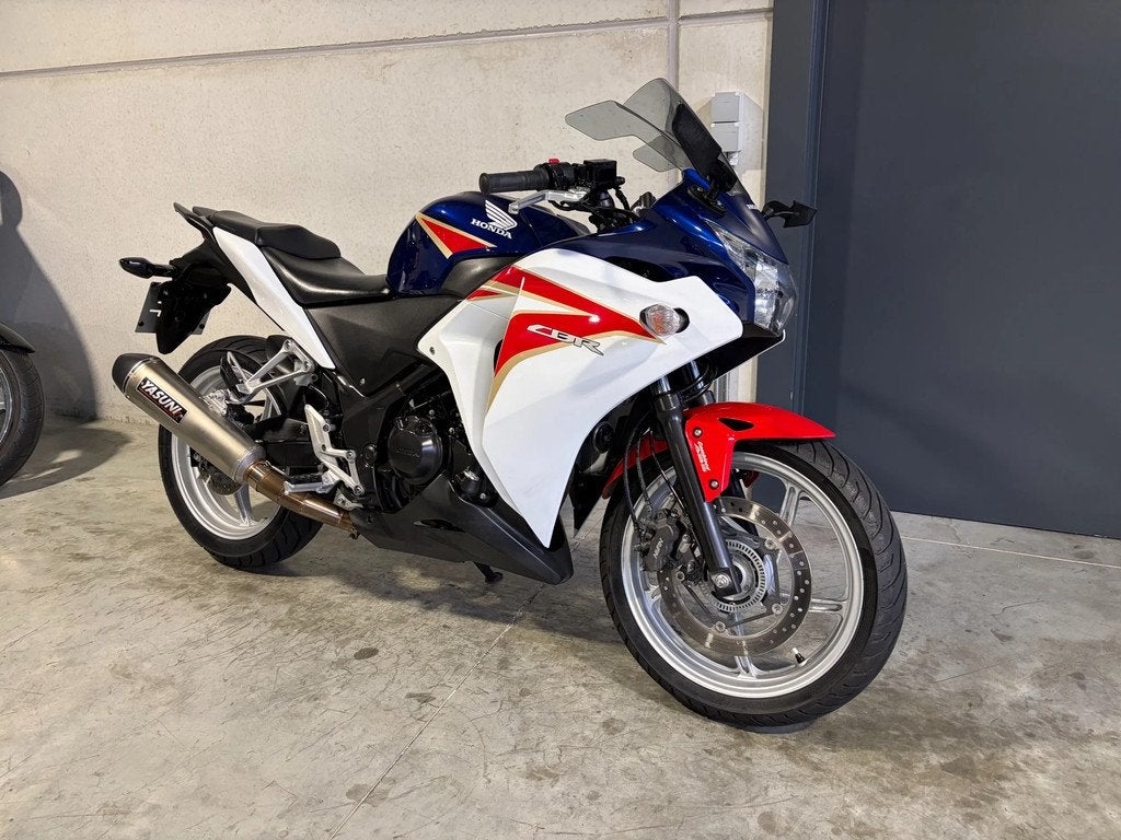 Honda CBR250R ideaal als A2 of als lichte speelse moto, Motoren, 250 cc, Bedrijf, Overig, 12 t/m 35 kW