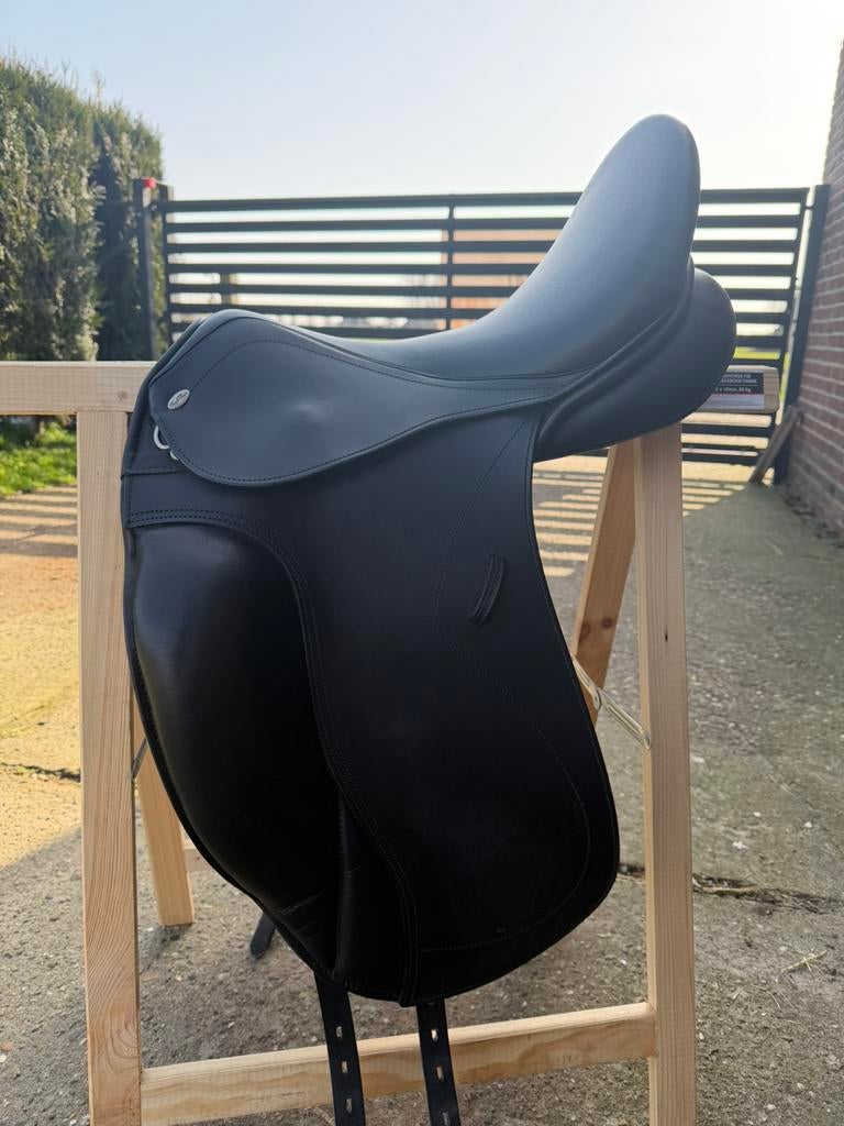 Dressuurzadel kentaur, Dieren en Toebehoren, Ophalen, Zo goed als nieuw