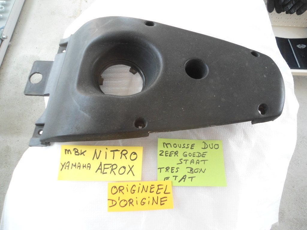 MBK Nitro - Yamaha Aerox : banquette arrière d'origine, Enlèvement, Comme neuf, Selle, Yamaha