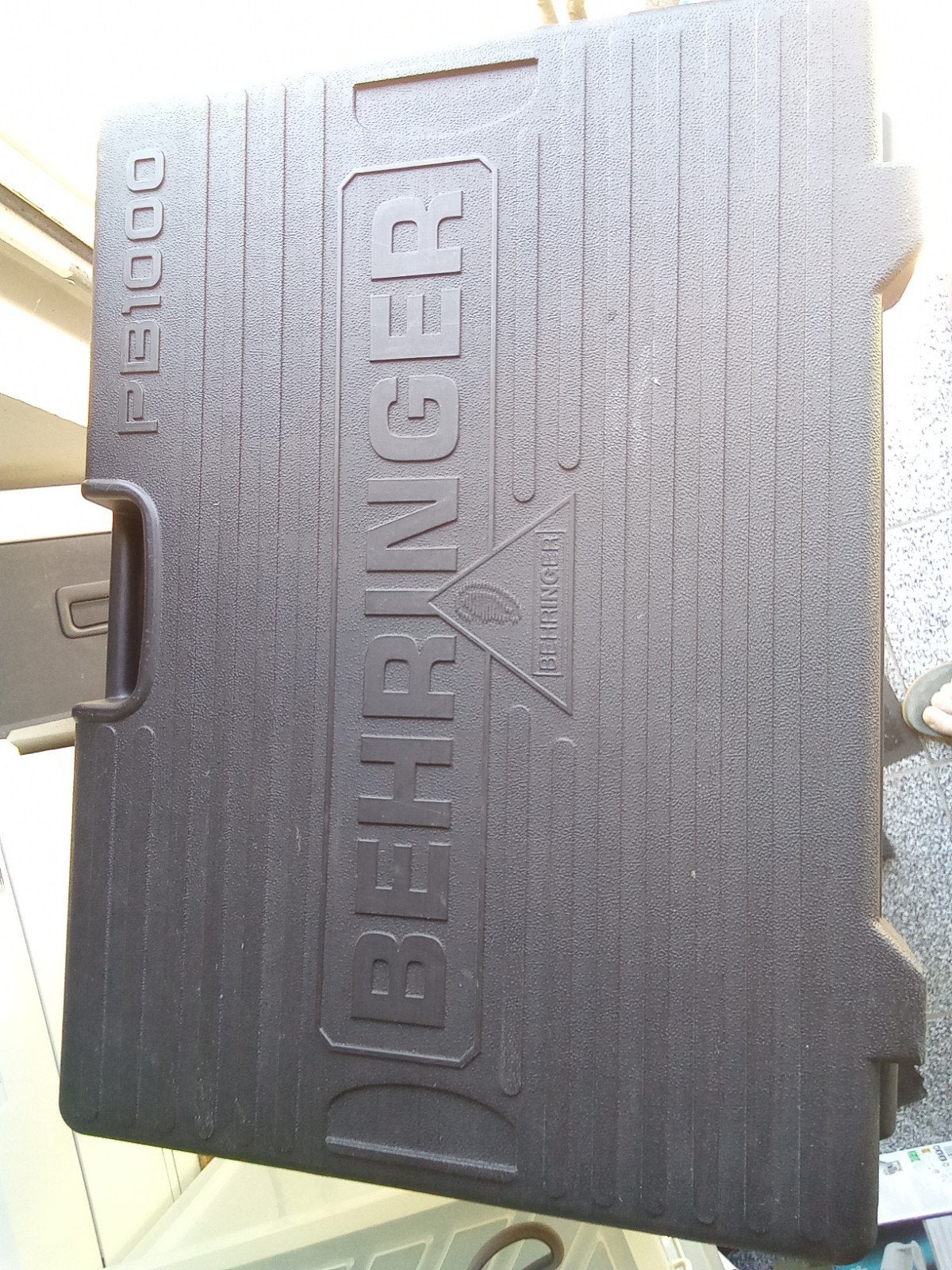 Behringer PB1000 Effecenpedaal Case / Pedalboard met voeding, Musique & Instruments, Effets, Enlèvement