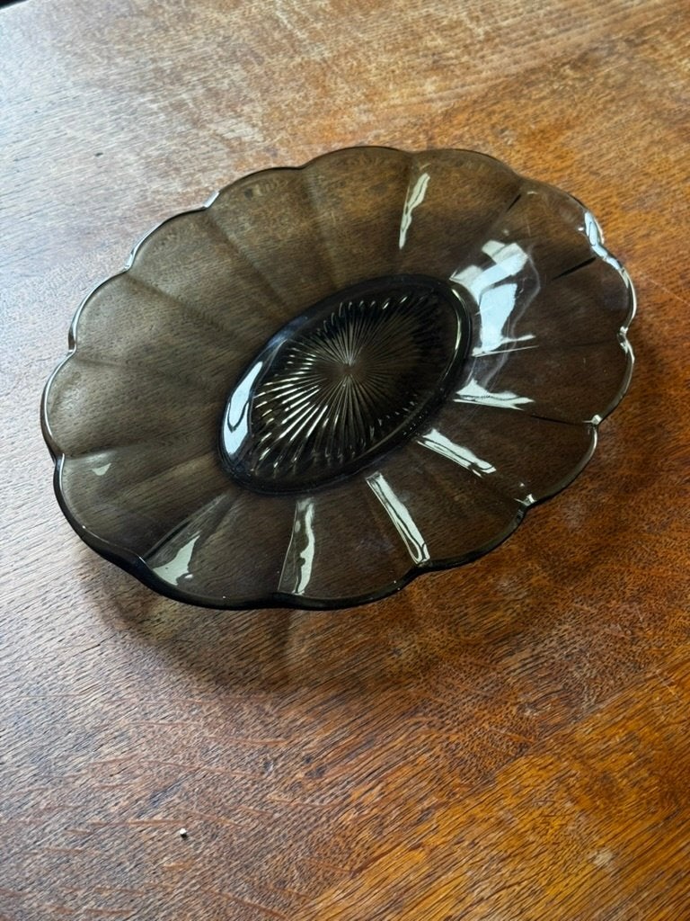 Val Saint Lambert ovale schaal rookglas, geschulpte rand, Antiek en Kunst, Ophalen