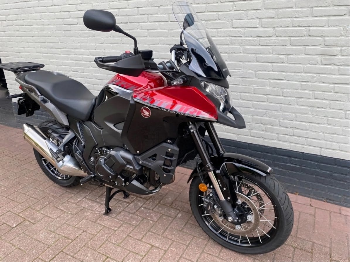 Ben op zoek ; Honda VFR 1200X VFR750/CB1300s, Motoren, Particulier