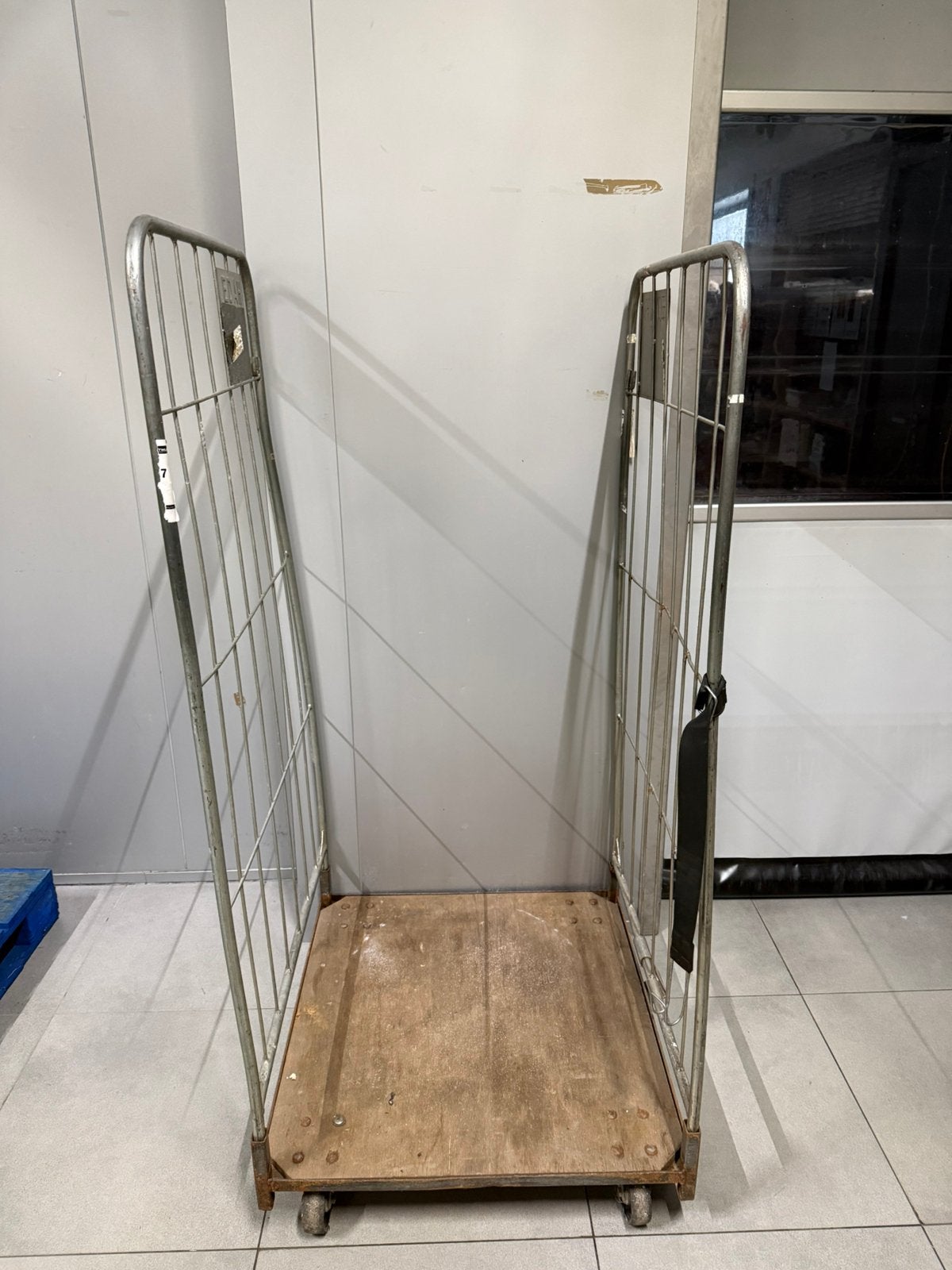 Karren 4 stuks, Doe-het-zelf en Bouw, Ophalen, Gebruikt, Transportkar