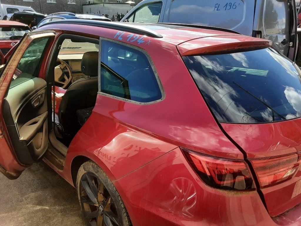 SPATBORD LINKS ACHTER Seat Leon Sportstourer (KLF), Auto-onderdelen, Carrosserie, Spatbord, Seat, Achter, Links, Gebruikt
