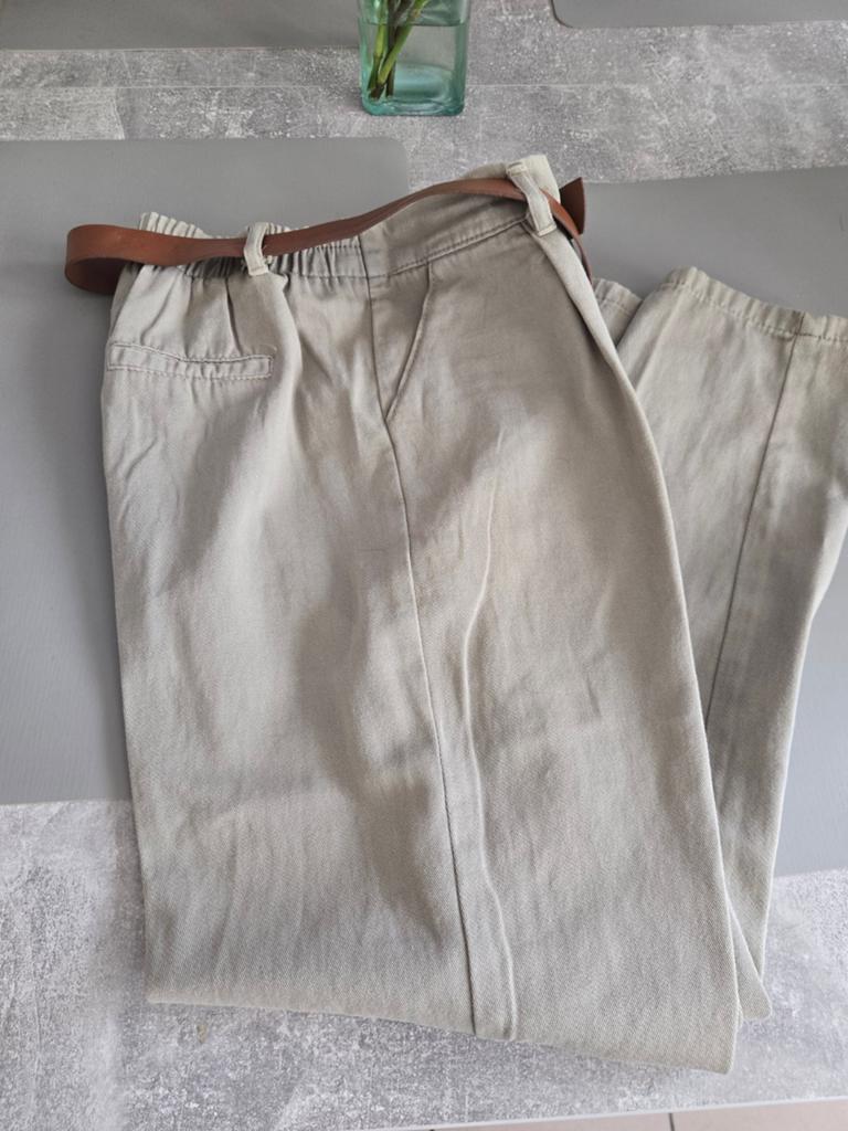 Pantalon en lin avec poches en pince couleur olive taille 40, Kleding | Dames, Rokken, Ophalen
