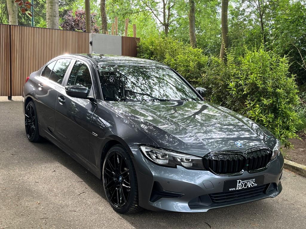 BMW 330 Led-Cockpit Pro-Navigatie-Leer-Carplay-Cam-19", Auto's, BMW, Bedrijf, Te koop, 3 Reeks, ABS, Achteruitrijcamera, Airbags