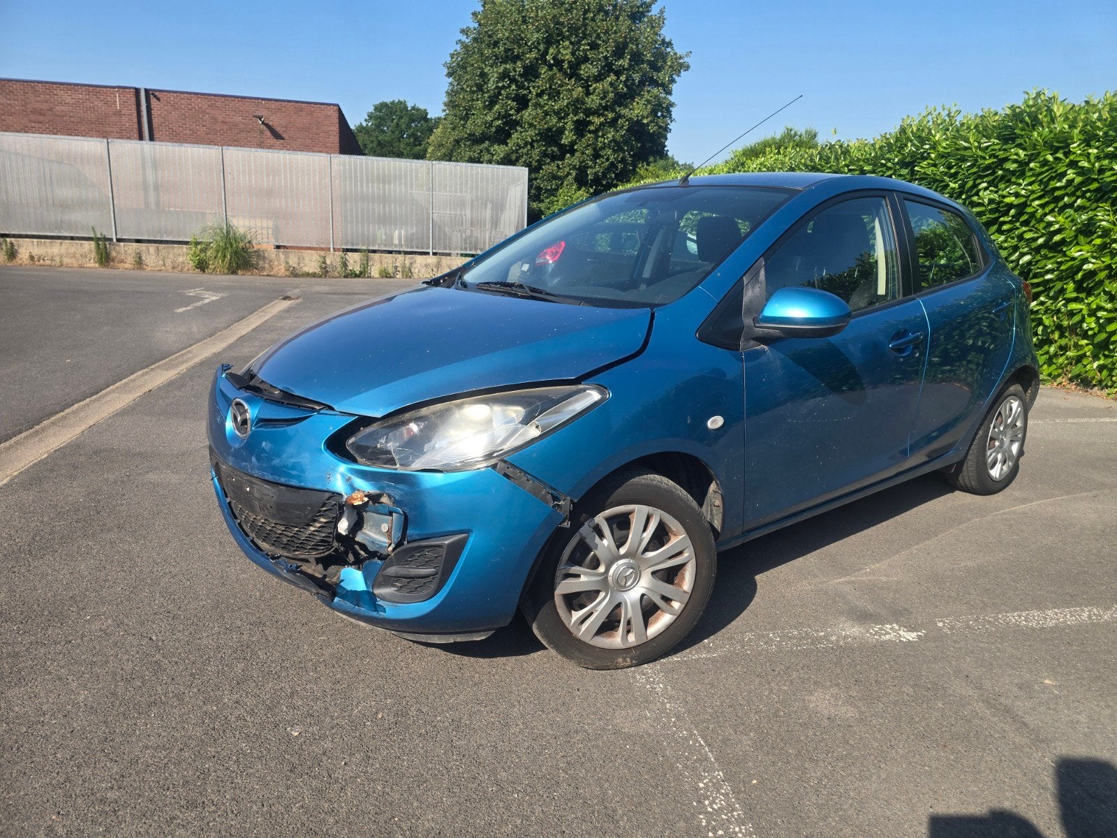 Mazda 2 1300cc, Euro 5, 4 cilinders, Blauw, Automatische klimaatregeling