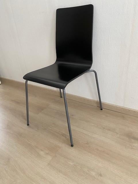 4 stoelen met houten zitting, Huis en Inrichting, Stoelen, Ophalen, Zwart, Hout, Vier