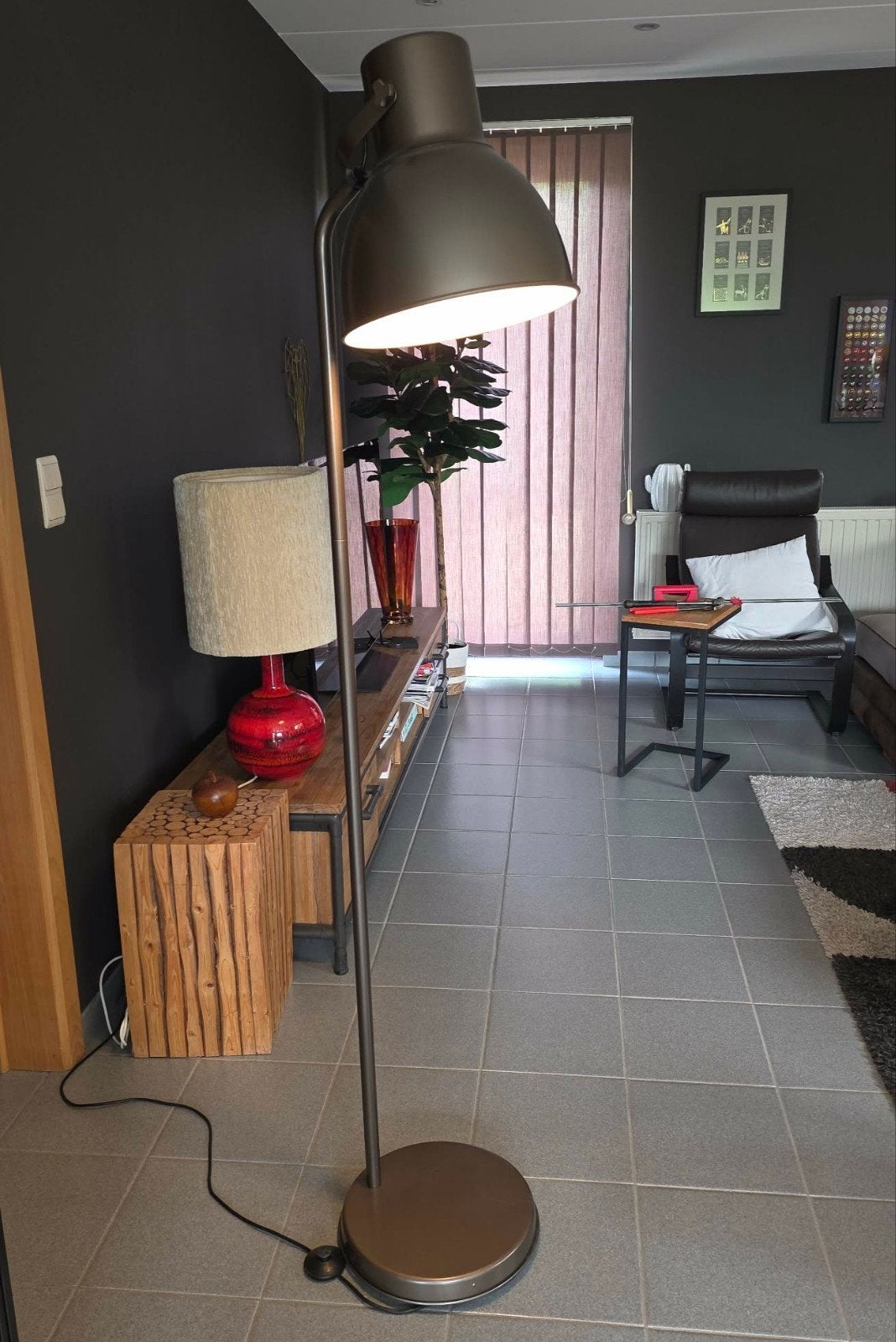 IKEA HEKTAR donkergrijze vloerlamp, Huis en Inrichting, Ophalen, Gebruikt, Metaal, 150 tot 200 cm