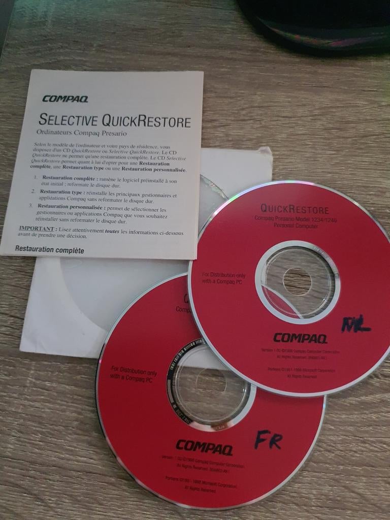 Vintage compaq recovery cdroms win95, Enlèvement