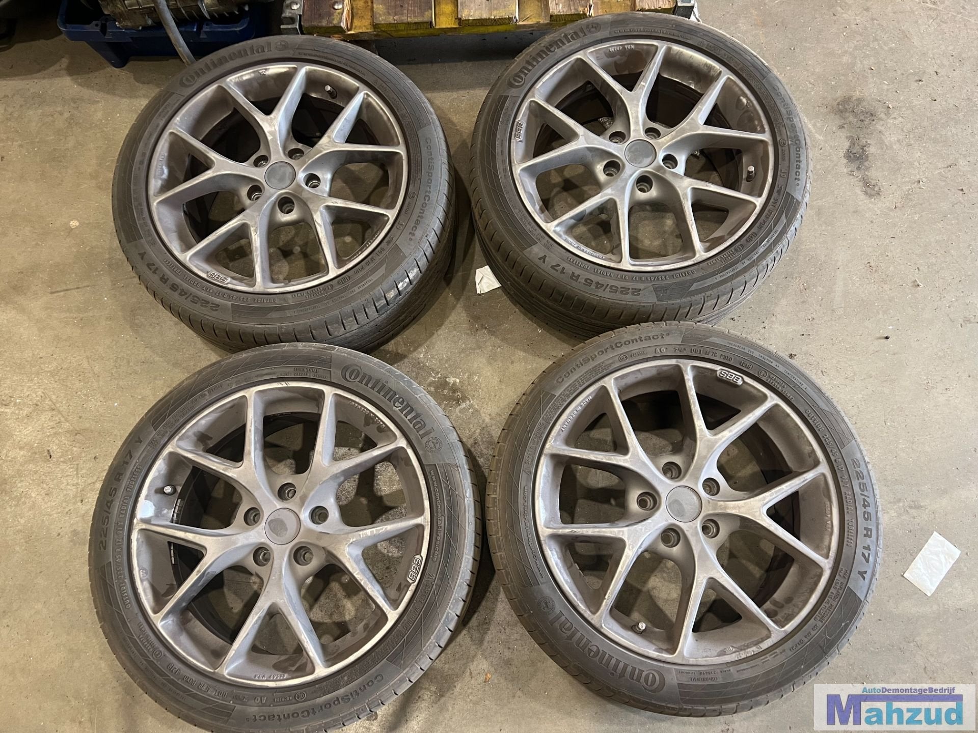 Jantes MERCEDES BBS 5x112 66,6 17 pouces, Autos : Pièces & Accessoires, Pneus & Jantes, Mercedes-Benz AG, Pneu(s), Utilisé, Mercedesstrasse 120
70372  Stuttgart, DE