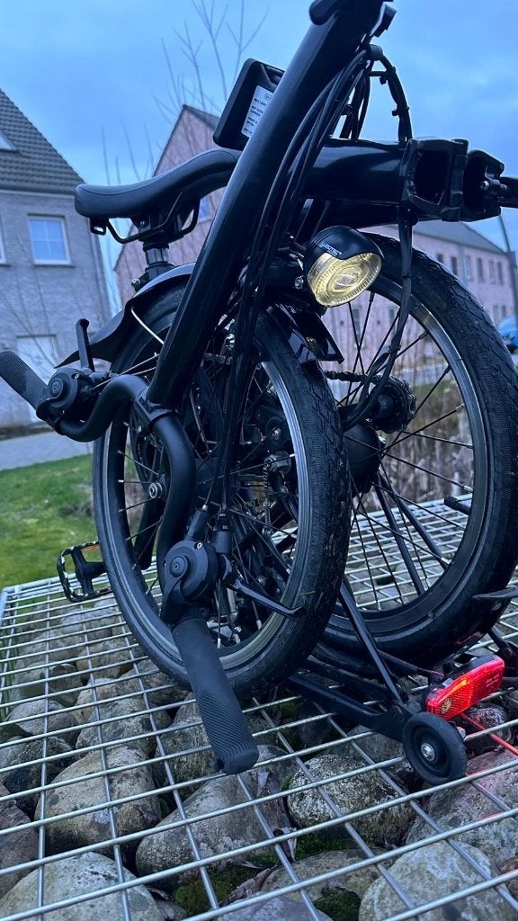 Brompton full black édition H6RN 6 vitesses dynamos facture, Vélos & Vélomoteurs, Vitesses, Frein sur jante, Brompton, Comme neuf