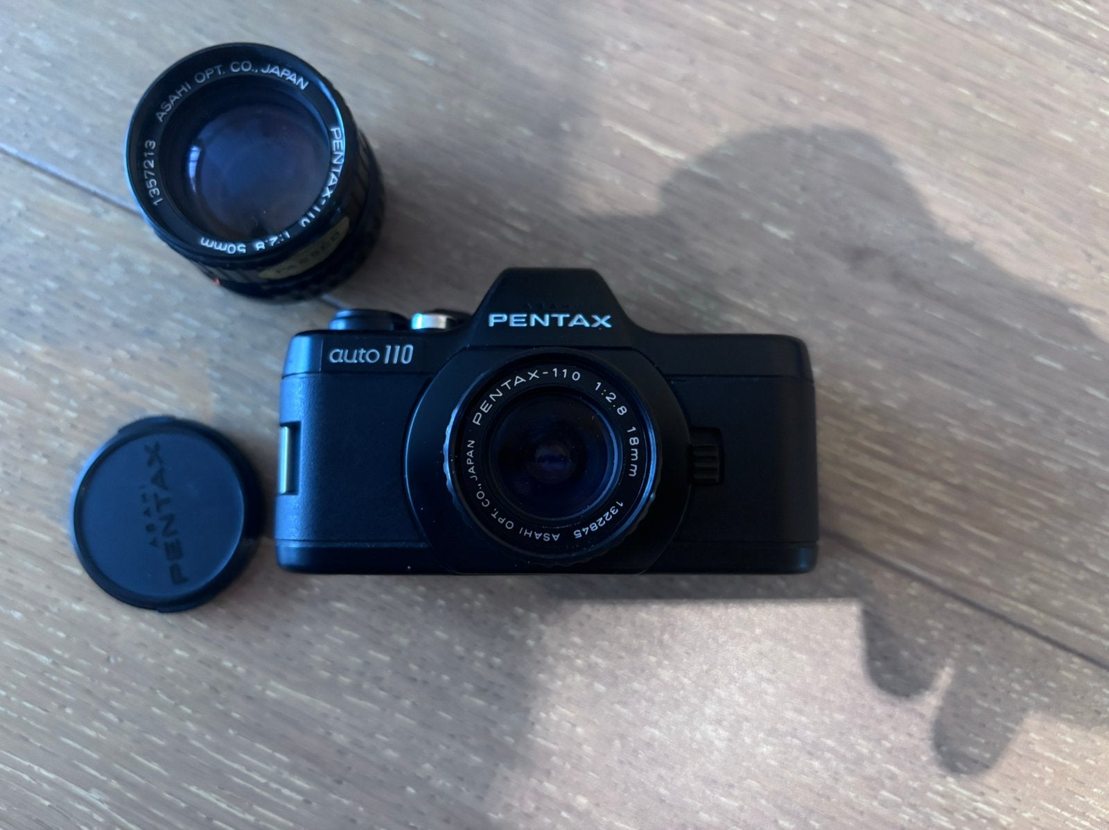 Pentax 110 + objectif supplémentaire, Enlèvement ou Envoi, Comme neuf, Pentax