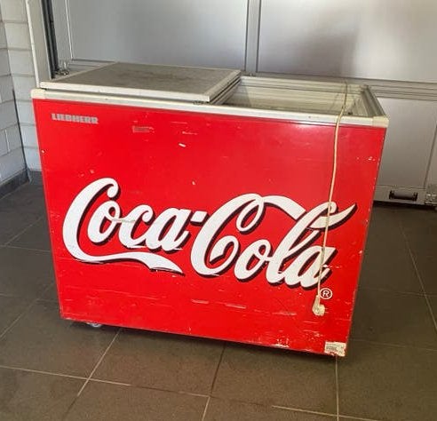 Coca-Cola koelkist, Enlèvement, Utilisé