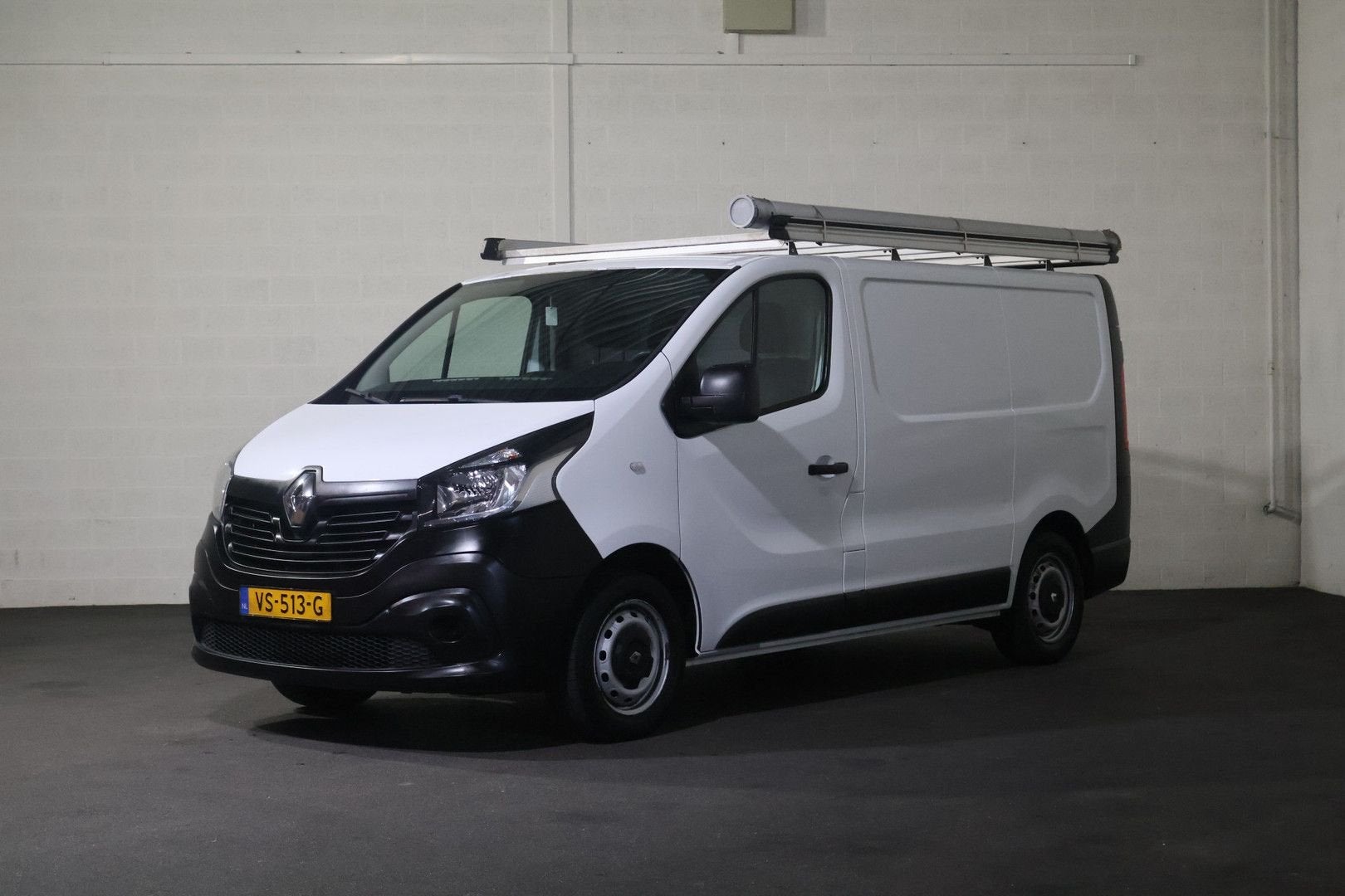 Renault Trafic 1.6 dCi L1 H1 Airco Imperiaal Trekhaak, Autos, Achat, 170 g/km, Diesel, Attache-remorque