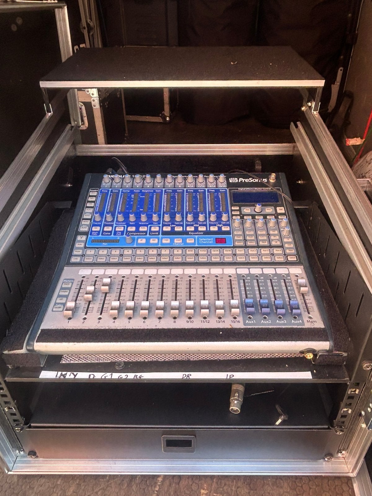Presonus 16.0.2 inclusief flightcase, Muziek en Instrumenten, Mengpanelen, Zo goed als nieuw, Ophalen