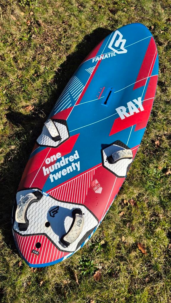 Freeride / freerace windsurf plank Fanatic Ray 120, Enlèvement, Planche