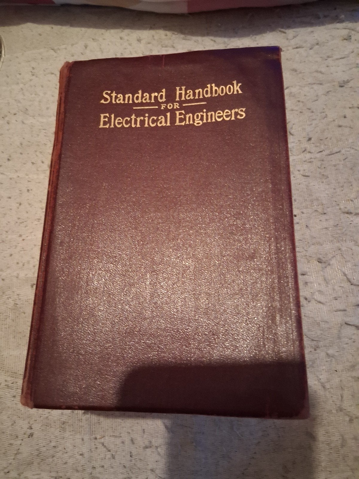 Manuel standard. Ingénieurs électriciens de 1938, Enlèvement, Niccolo Machiavelli