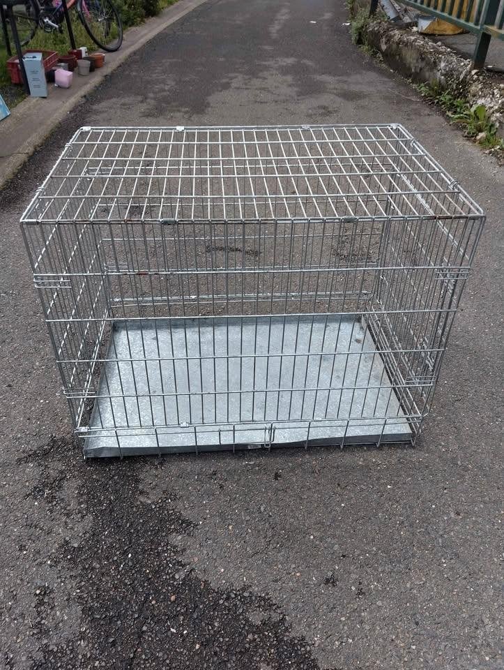 Banquette/chenil pour chien, Animaux & Accessoires, Comme neuf, Enlèvement, Chenil chien, 75 à 110 cm