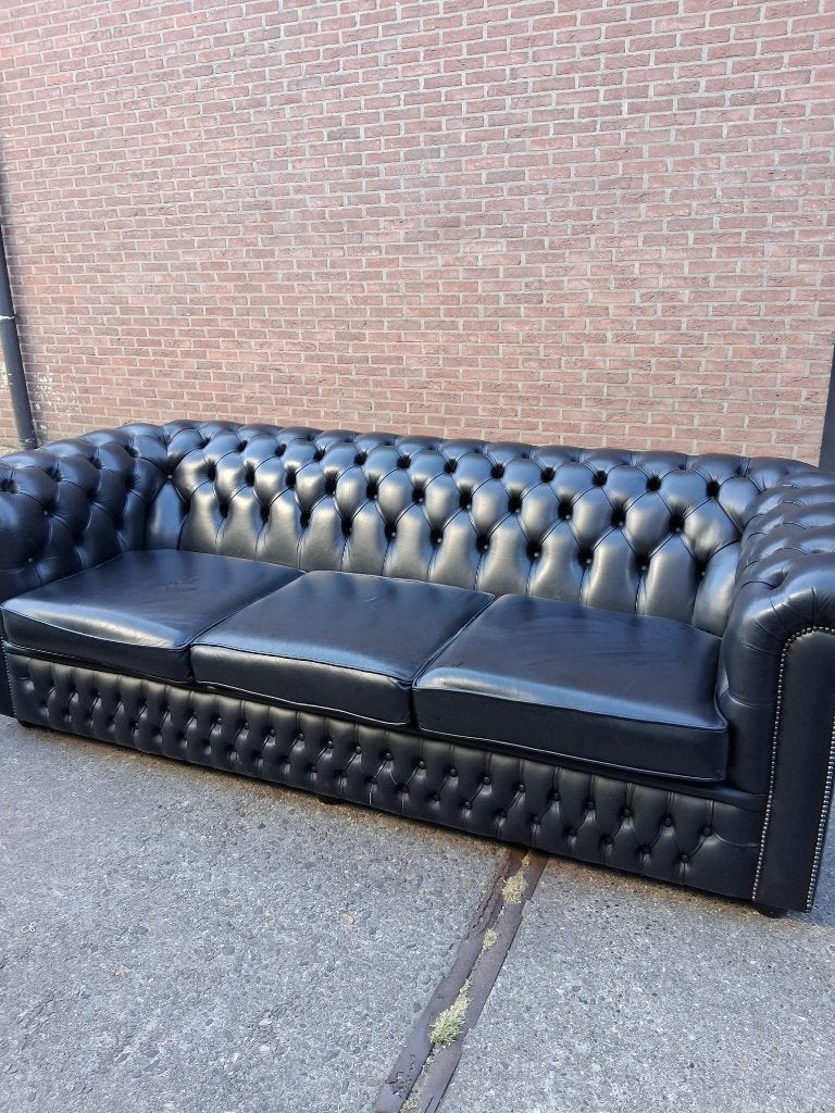 Ensemble de canapé Chesterfield en cuir noir 3+2+1., 200 à 250 cm, Chesterfield, Banc droit, Enlèvement