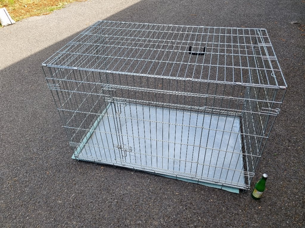 Degelijke bench voor grote hond, Ophalen, Zo goed als nieuw