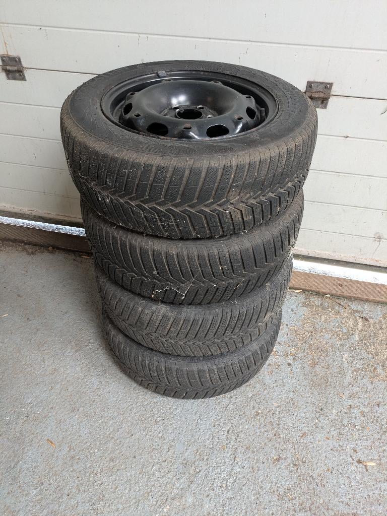 Set winterbanden voor VW Polo, Auto-onderdelen, Ophalen, Gebruikt, 15 inch, Band(en)