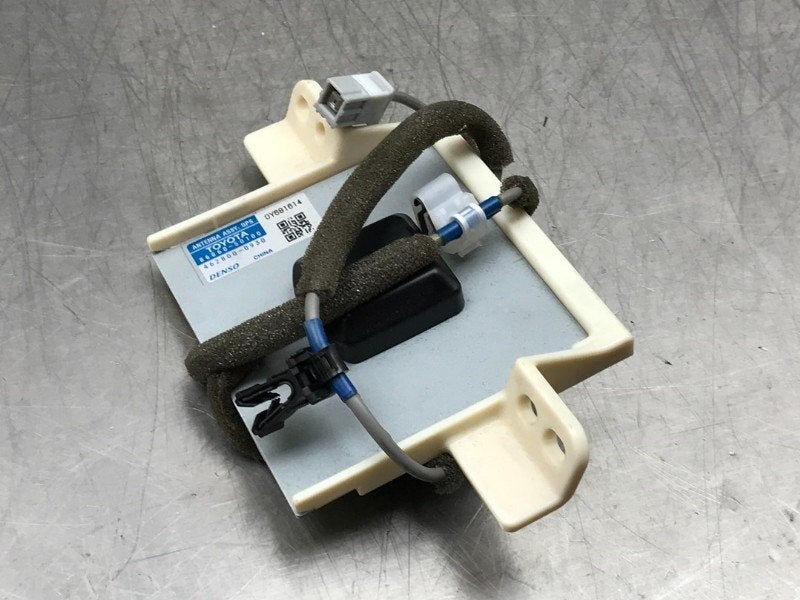 ANTENNE GPS Lexus LS (F4) (|8686050100|4628000930|), Utilisé, Lexus