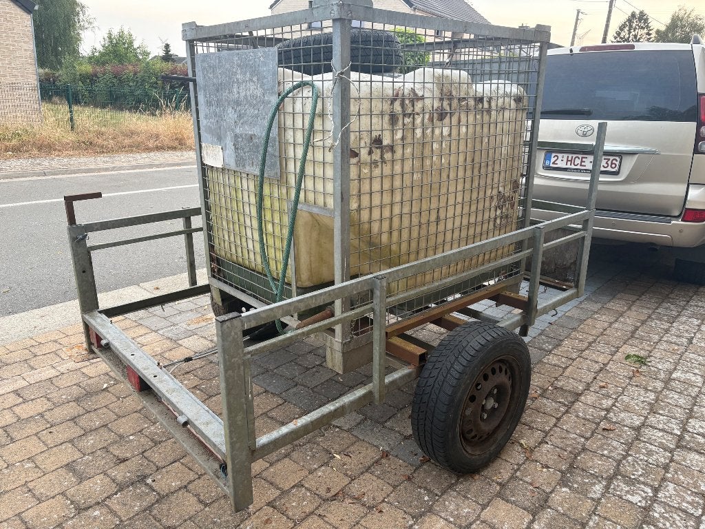 Remorque avec cubi à eau, Ophalen, Gebruikt