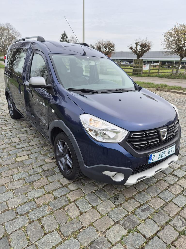 DACIA DOKKER//5 PLACES/ESSENCE/CLIMATISATION/EXPORT, Achat, Entreprise, 5 portes, Dokker