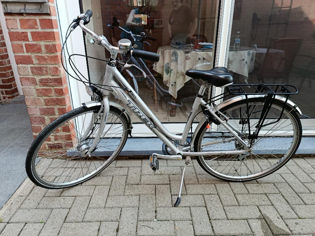 Trek maat 45 in zeer goede staat, Fietsen en Brommers, Fietsen | Dames | Damesfietsen, Gebruikt, Velgrem, Versnellingen, Minder dan 47 cm