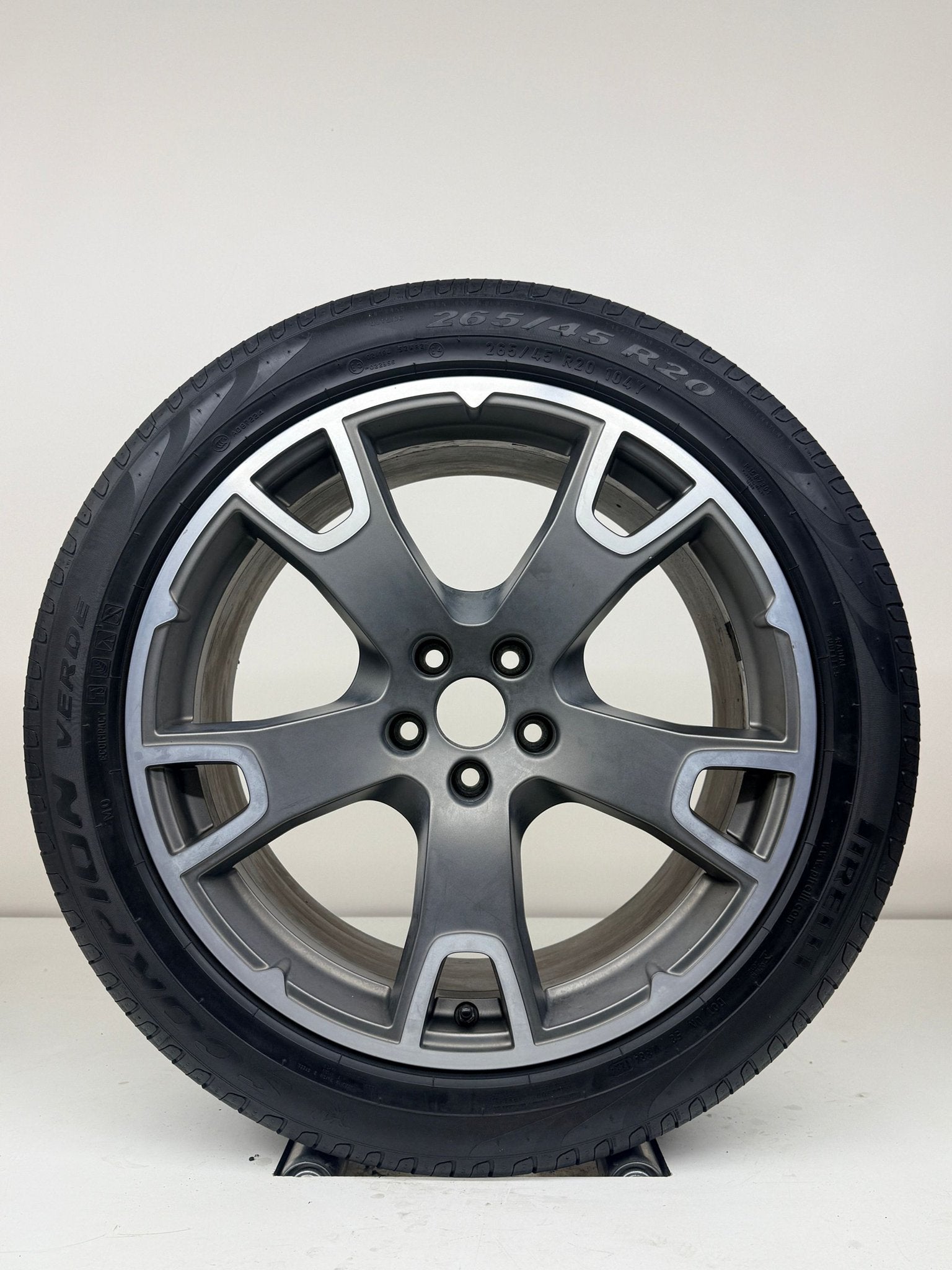 Maserati Levante - 20 inch ( winter ) - zomerbanden, Autos : Pièces & Accessoires, Pneus et Jantes, Enlèvement ou Envoi, Pneus été