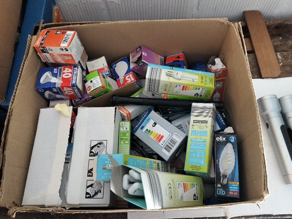 partij diverse lampen en twee aluminium zaklampen, Ophalen of Verzenden, Gebruikt