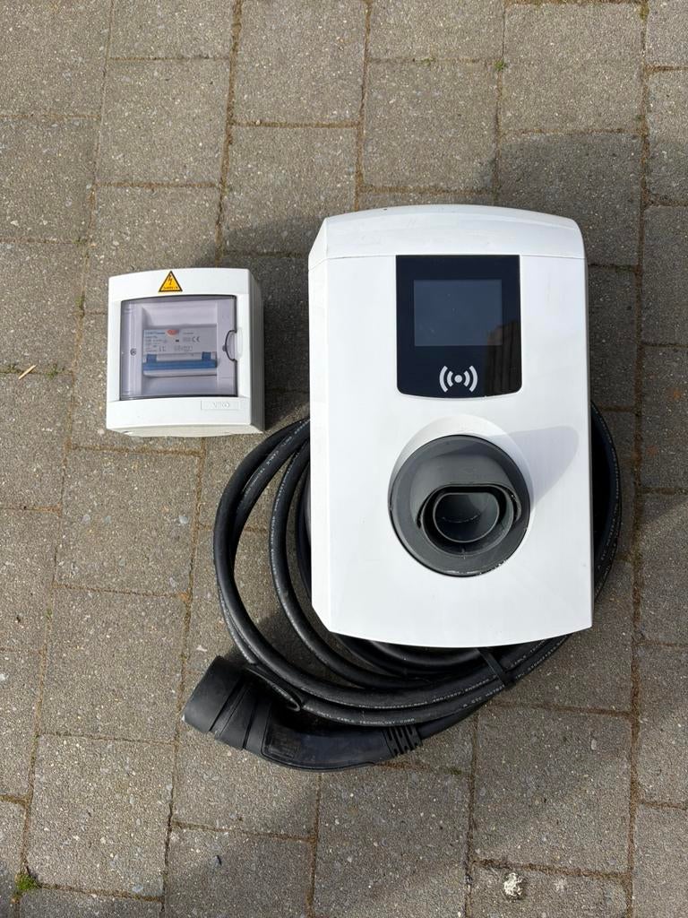 Alfen Eve Single Pro 22kW laadpaal + installatiekit, Enlèvement, Comme neuf, Borne de recharge