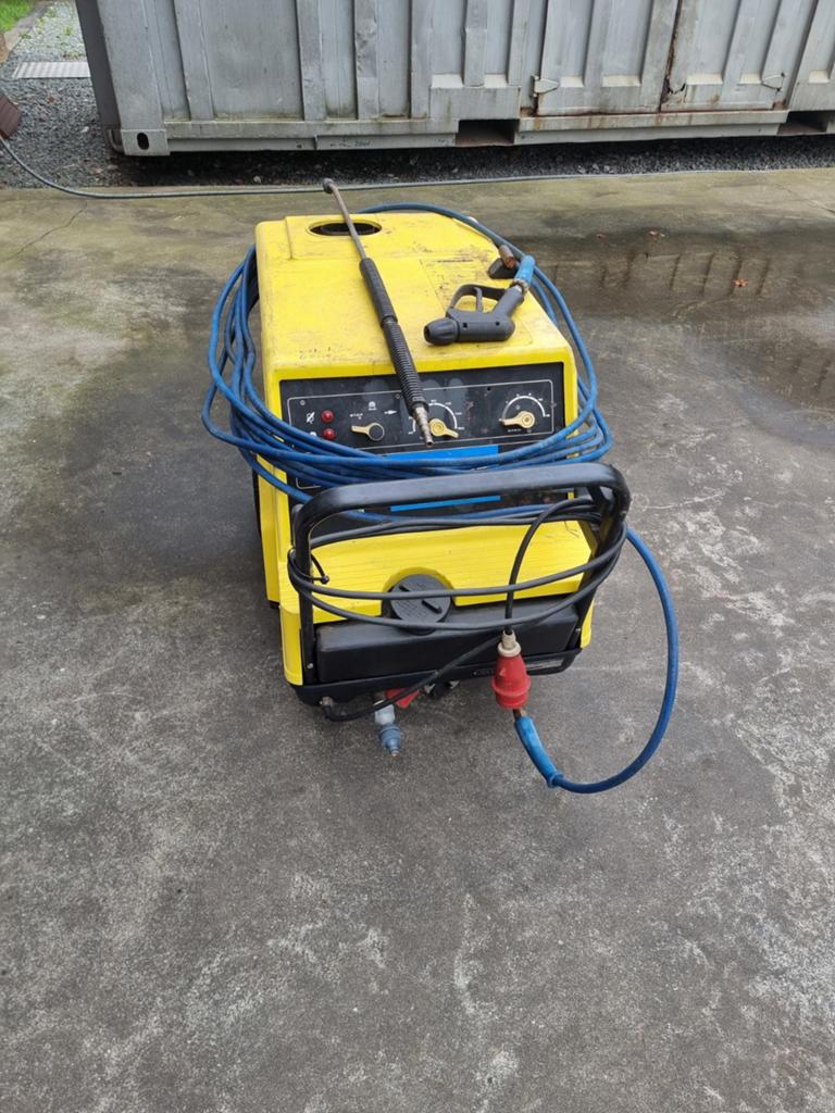 Karcher HD reiniger met warm water 3 fasig, Ophalen