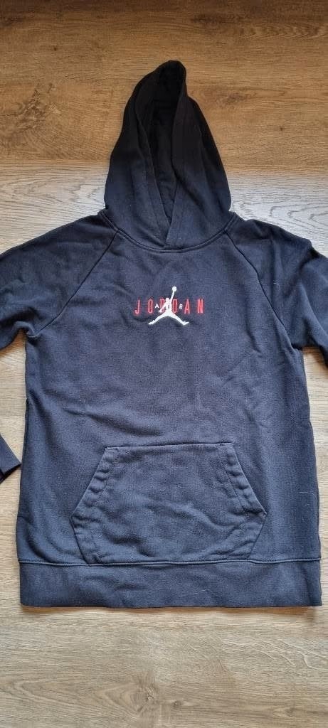 zwarte trui Nike Jordan met kap maat 164 - 176, Kinderen en Baby's, NIKE, Gebruikt, Trui of Vest, Ophalen of Verzenden