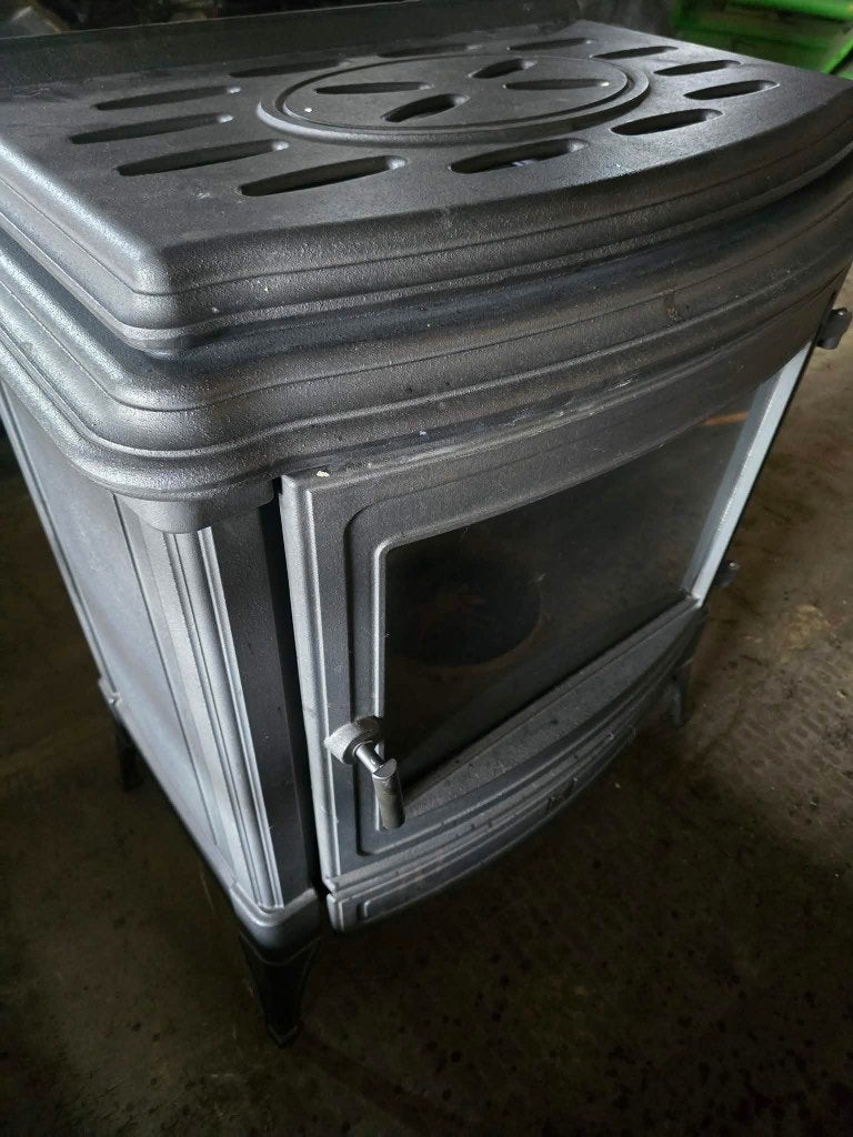 Feu mazout en fonte en parfait état, Maison & Meubles, Poêles, Enlèvement ou Envoi, Comme neuf, Autres carburants, Autoportant