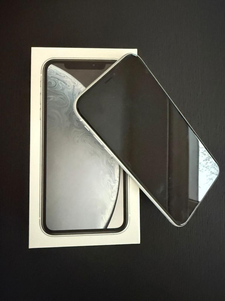 iPhone XR 64 GB, Telecommunicatie, Ophalen of Verzenden, Zo goed als nieuw