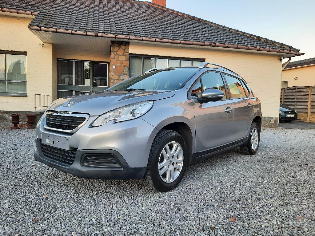 Peugeot 2008 1.2 VTi Active met Garantie, Auto's, Peugeot, Voorwielaandrijving, Euro 5, Stof, Zwart