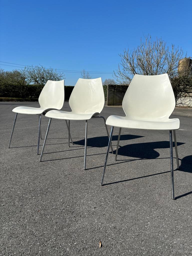 Set van 3 Vico magistretti kartelll stoelen, Enlèvement