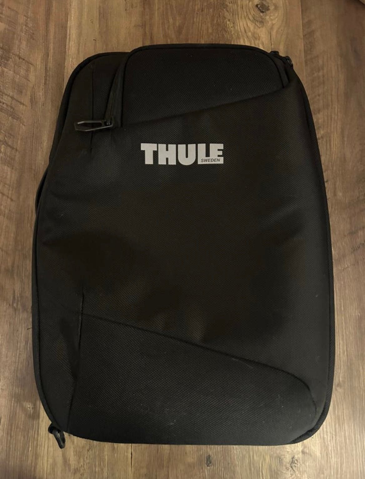 Computer opbergtas THULE, Computers en Software, Laptoptassen, Ophalen, Zo goed als nieuw