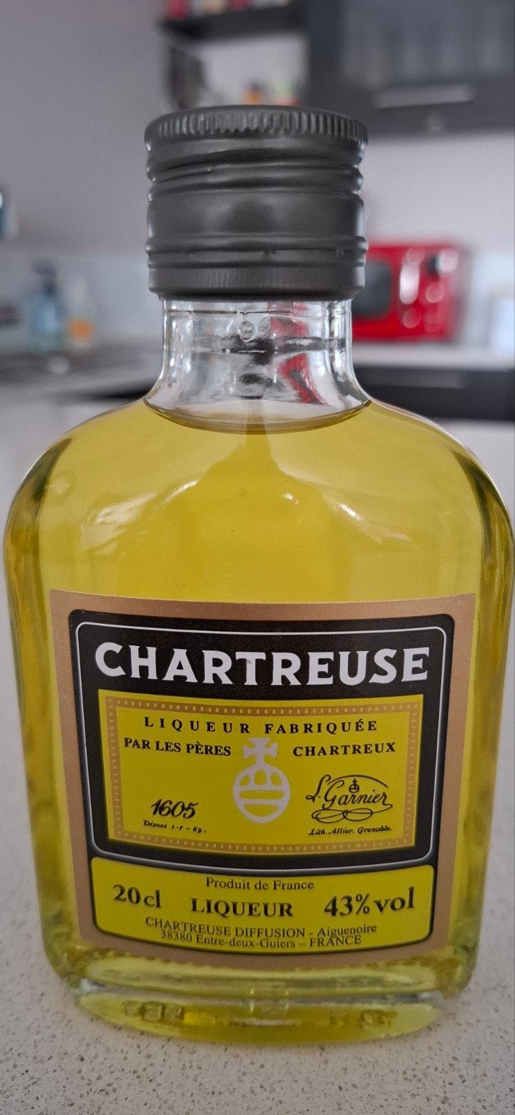 Chartreuse jaune 20cl non entamée, Enlèvement
