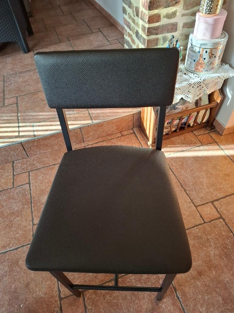 Chaise de bar, Comme neuf, Synthétique, Enlèvement, 60 à 90 cm