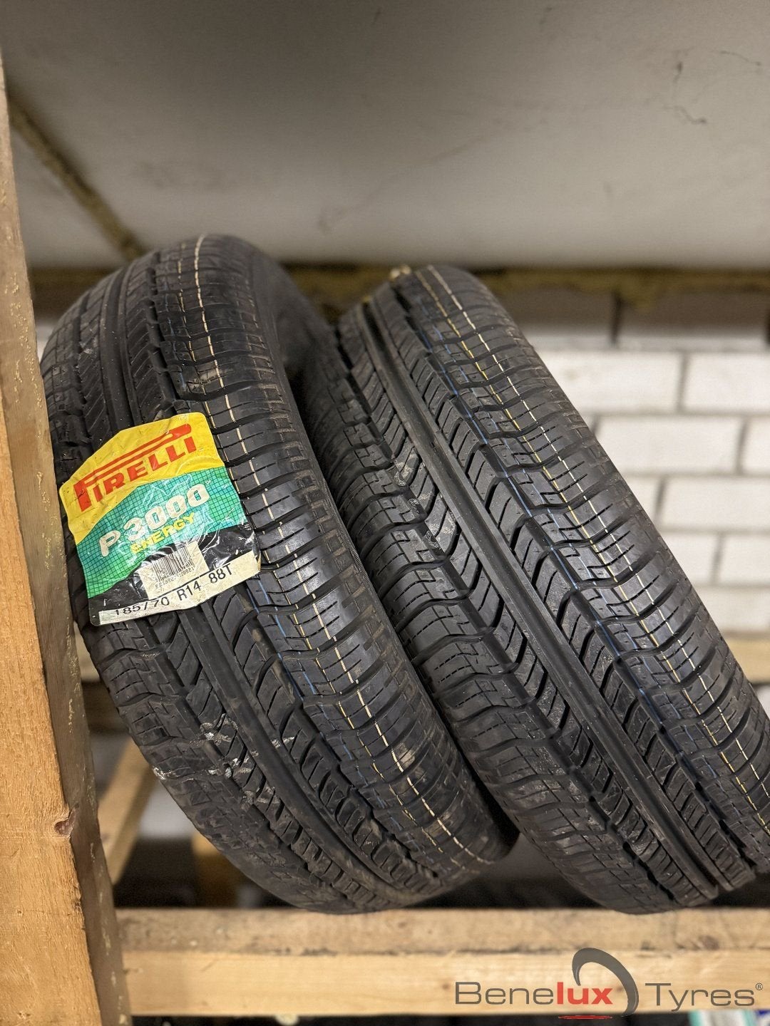 nieuw 185/70R14 88T Pirelli 185/70 R14 185/70/14 1857014, Neuf, 14 pouces, Véhicule de tourisme, Pneus été