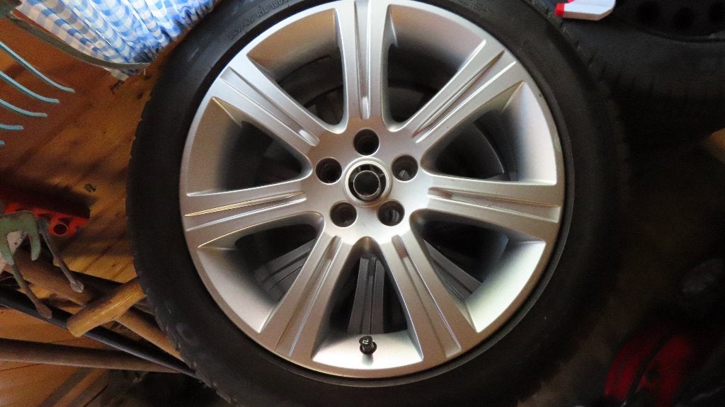 Jaguar velgen met winterbanden 18", Ophalen, 18 inch, Velg(en), Winterbanden