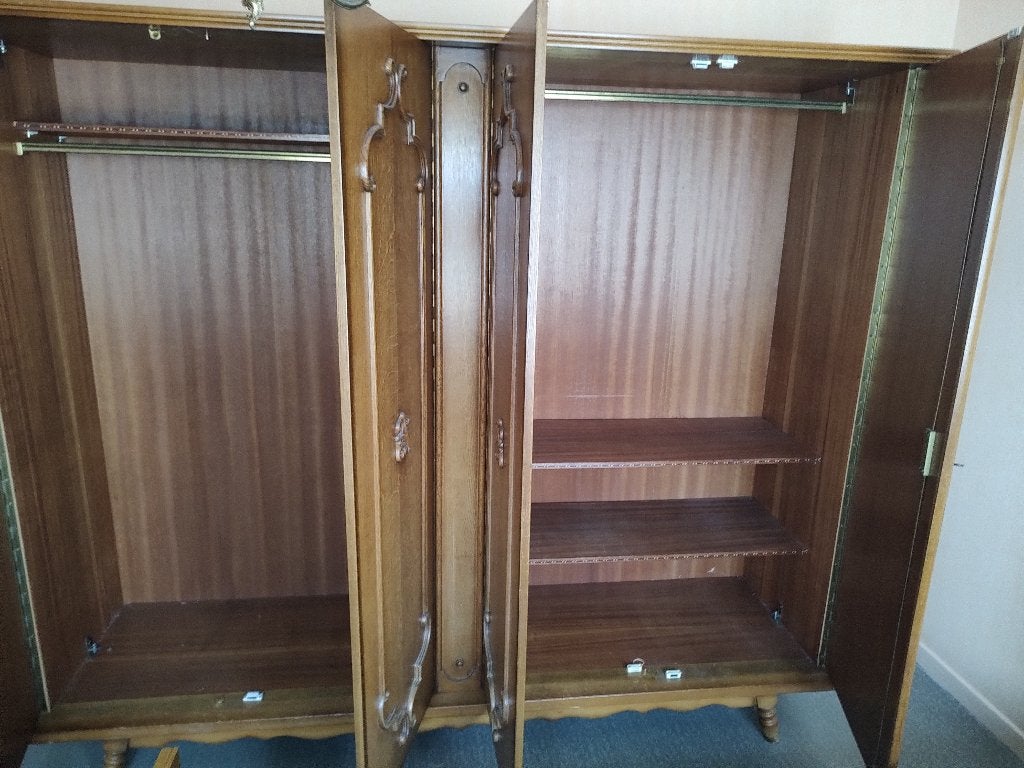 Kleerkast, Huis en Inrichting, Ophalen, Gebruikt, Eikenhout, Met plank(en)